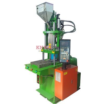 Vertical injection molding machine 
